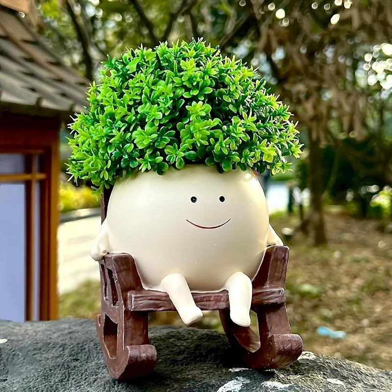 Chair Shaped Resin Vase - Image 9
