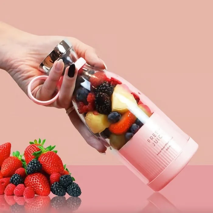 FreshSip Fresh Juice Portable Blender - Image 6