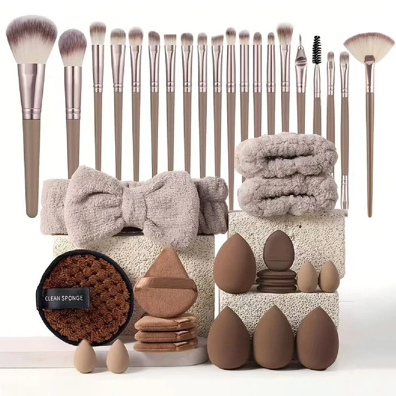 Pro Makeup Tool Set - Image 11
