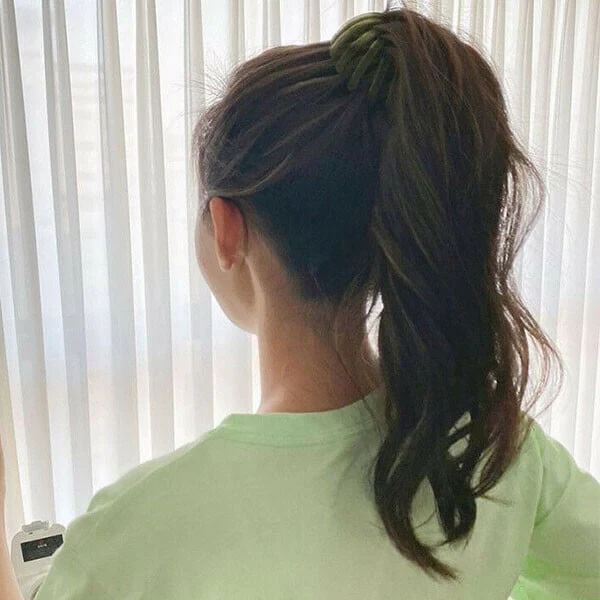 Versatile Velvet Hair Coiler - Image 3